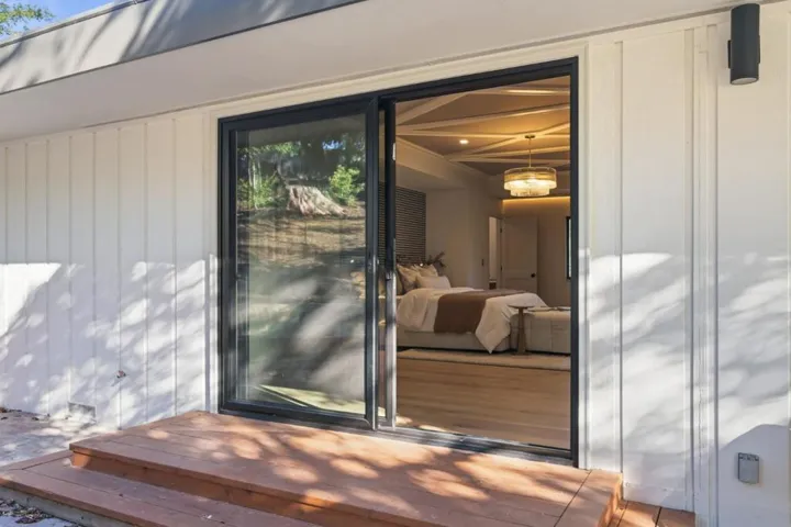 26201 Dori Lane, Los Altos Hills, California 94022