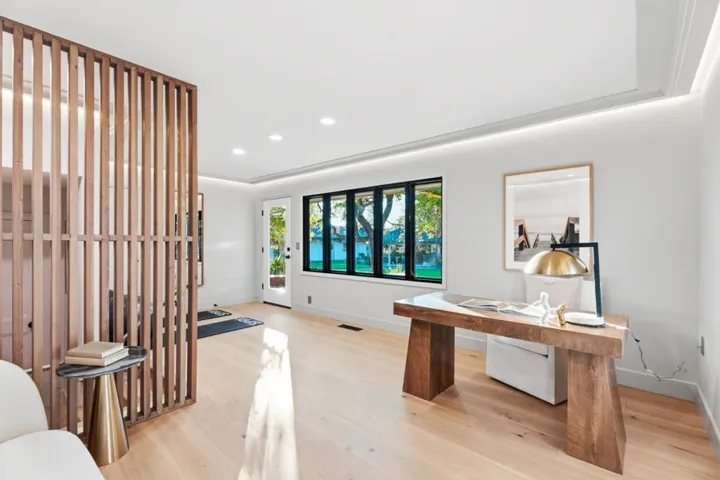 26201 Dori Lane, Los Altos Hills, California 94022