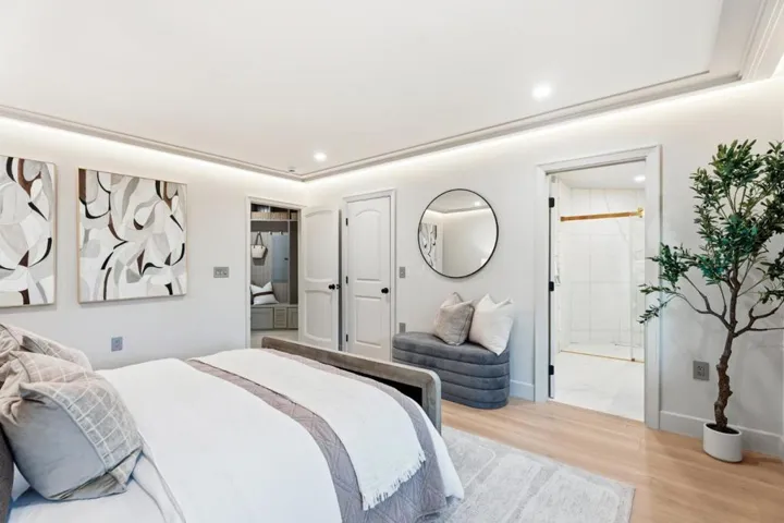 26201 Dori Lane, Los Altos Hills, California 94022