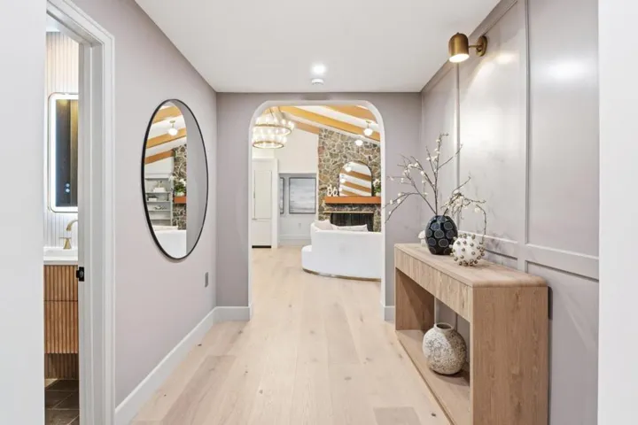 26201 Dori Lane, Los Altos Hills, California 94022