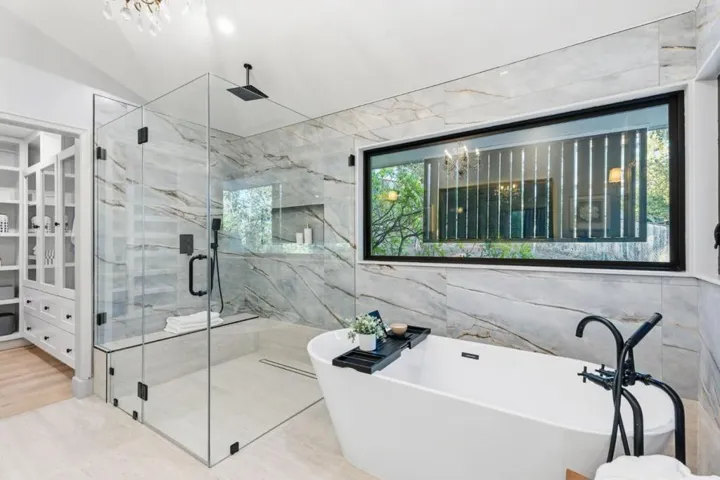 26201 Dori Lane, Los Altos Hills, California 94022