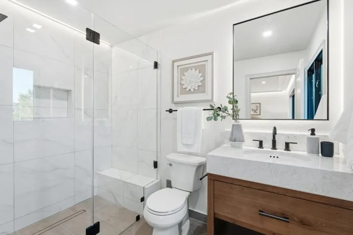 26201 Dori Lane, Los Altos Hills, California 94022