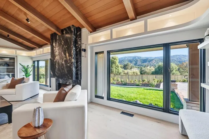 26201 Dori Lane, Los Altos Hills, California 94022