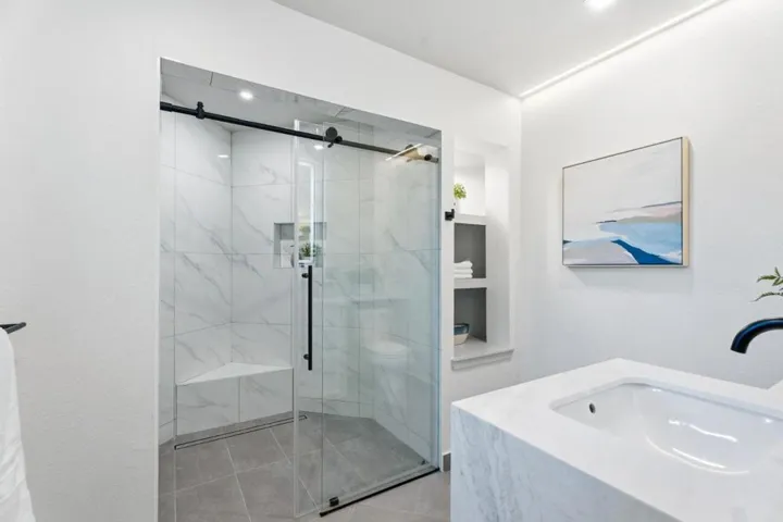26201 Dori Lane, Los Altos Hills, California 94022