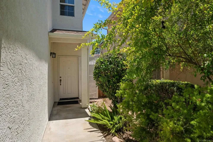 729 Lynnplace, El Cajon, California 92020