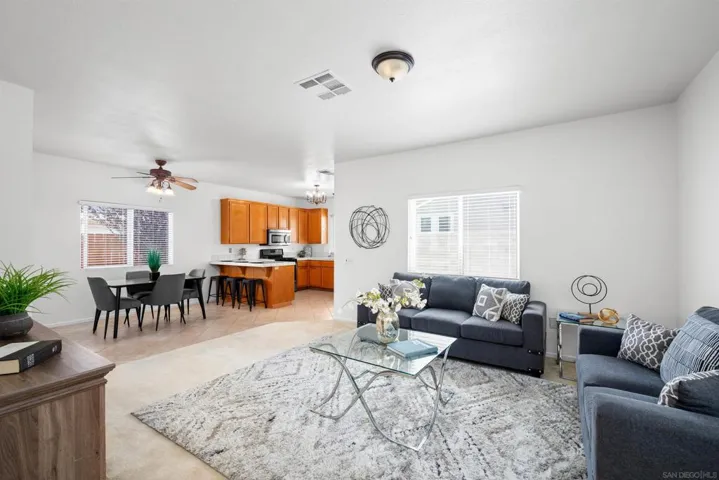 729 Lynnplace, El Cajon, California 92020