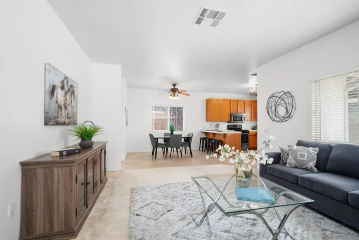 729 Lynnplace, El Cajon, California 92020