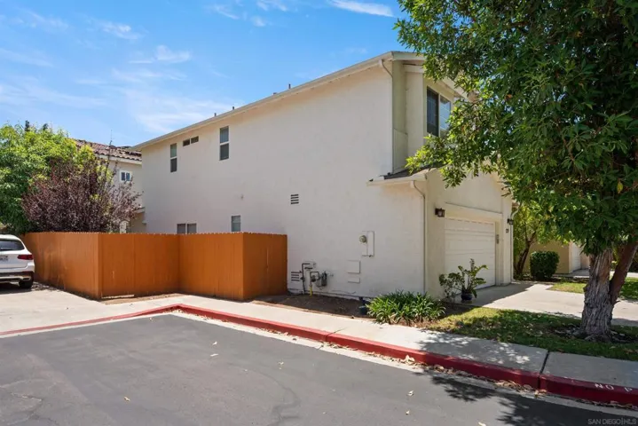 729 Lynnplace, El Cajon, California 92020