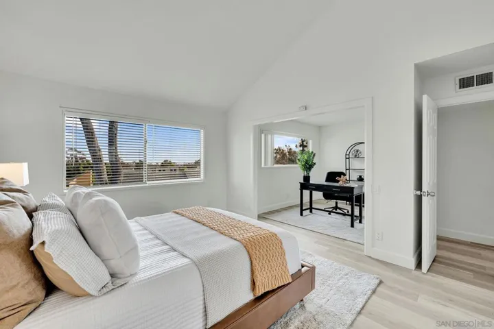 10523 Caminito Memosac, San Diego, California 92131