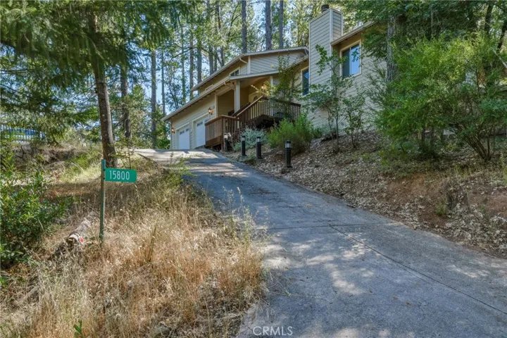 driveway going up to home