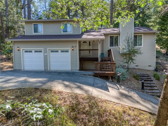 front of home , plenty of room on this driveway