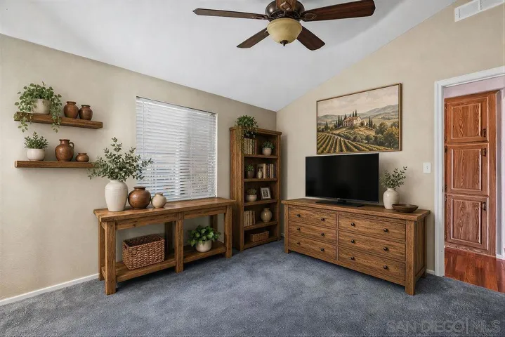 38748 Via Cantata, Temecula, California 92592