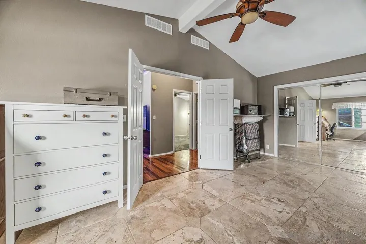 38748 Via Cantata, Temecula, California 92592
