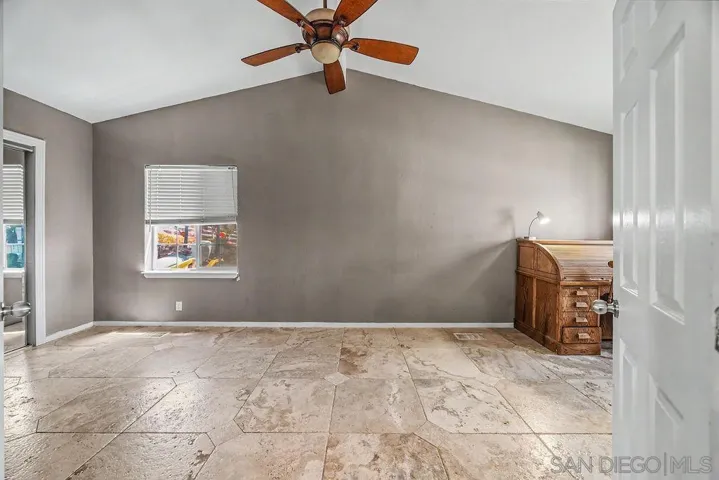 38748 Via Cantata, Temecula, California 92592