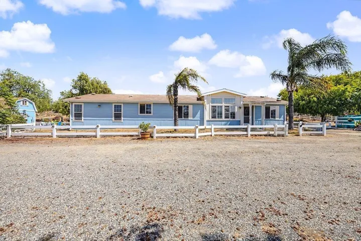 38748 Via Cantata, Temecula, California 92592