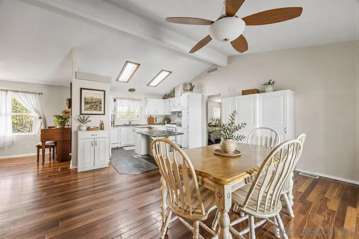 38748 Via Cantata, Temecula, California 92592