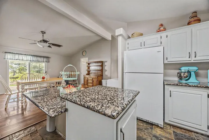38748 Via Cantata, Temecula, California 92592