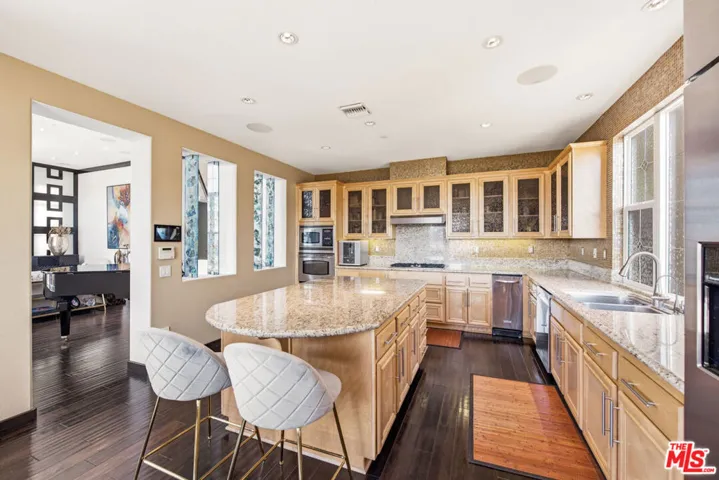 This kitchen is simply gorgeou