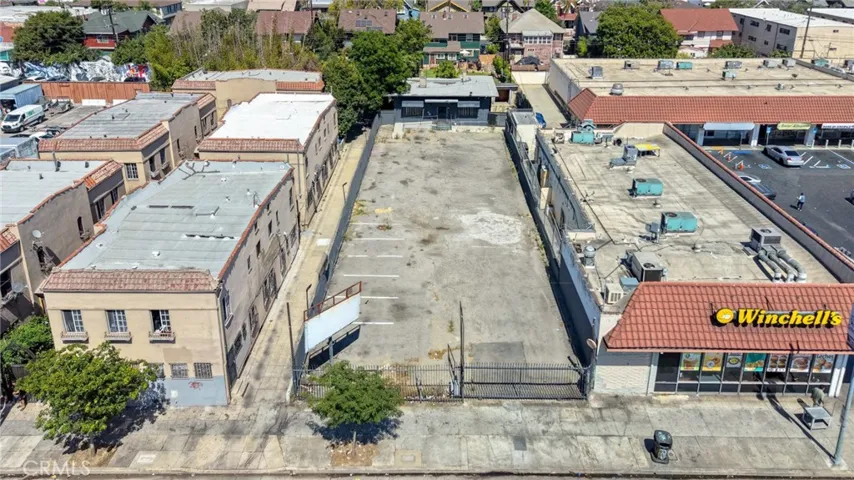 Prime commercial location in Harvard heights/near Koreatown