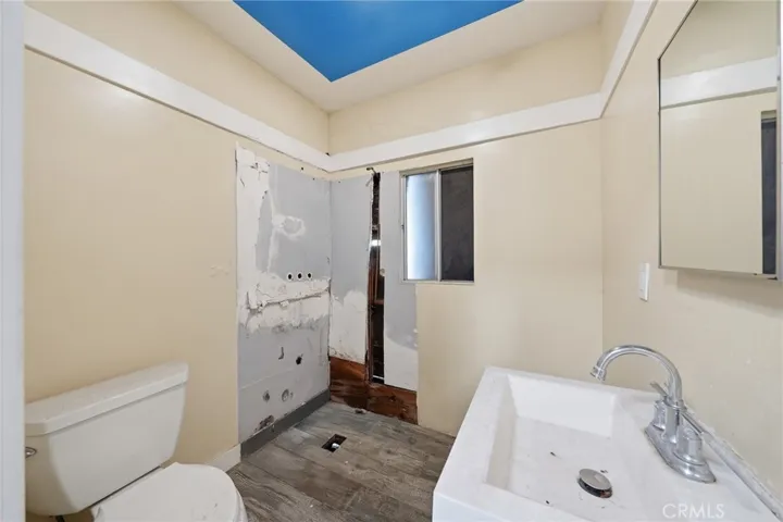 1664 S Western Avenue, Los Angeles, California 90006