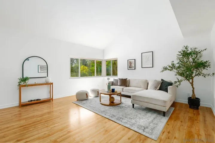 15625 Paymogo, San Diego, California 92129