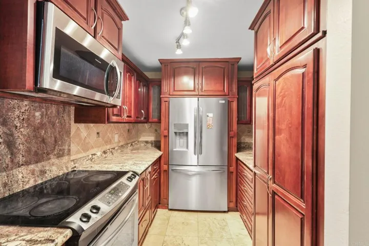 11507 Fury Lane 24, El Cajon, California 92019