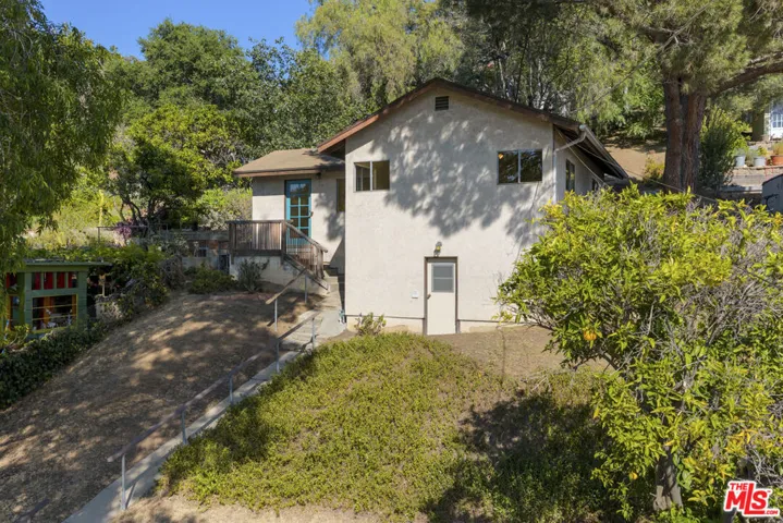2024 Valentine Street, Los Angeles, California 90026