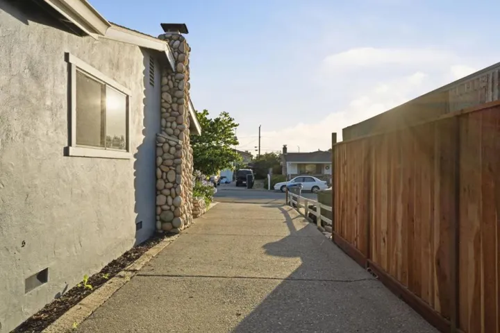 1301 Highland Drive, Hollister, California 95023