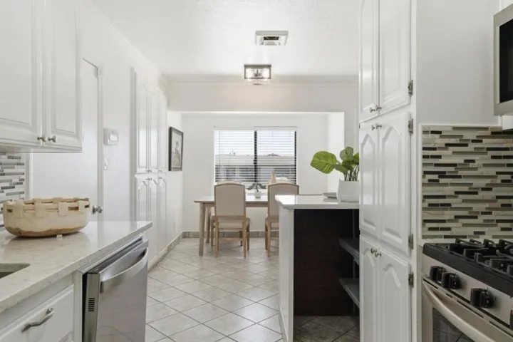 1301 Highland Drive, Hollister, California 95023