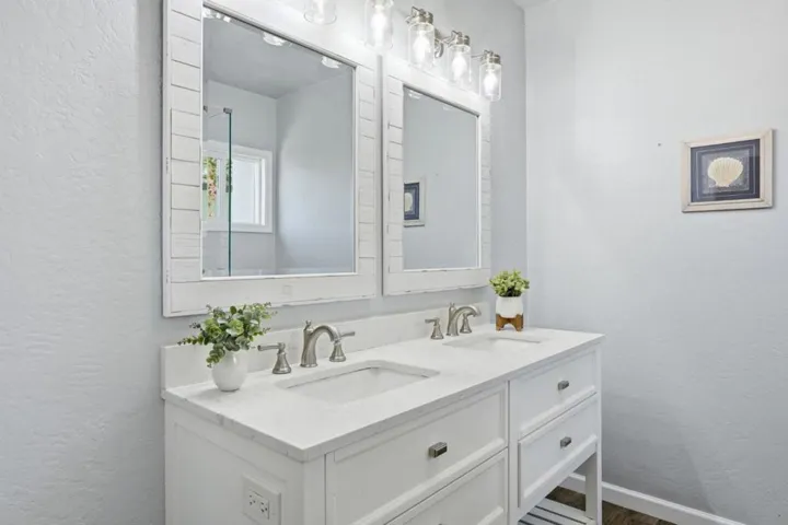 1301 Highland Drive, Hollister, California 95023