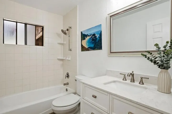 1301 Highland Drive, Hollister, California 95023