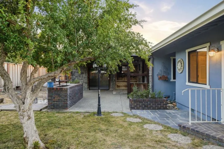 1301 Highland Drive, Hollister, California 95023