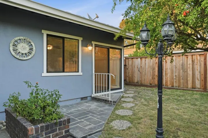 1301 Highland Drive, Hollister, California 95023