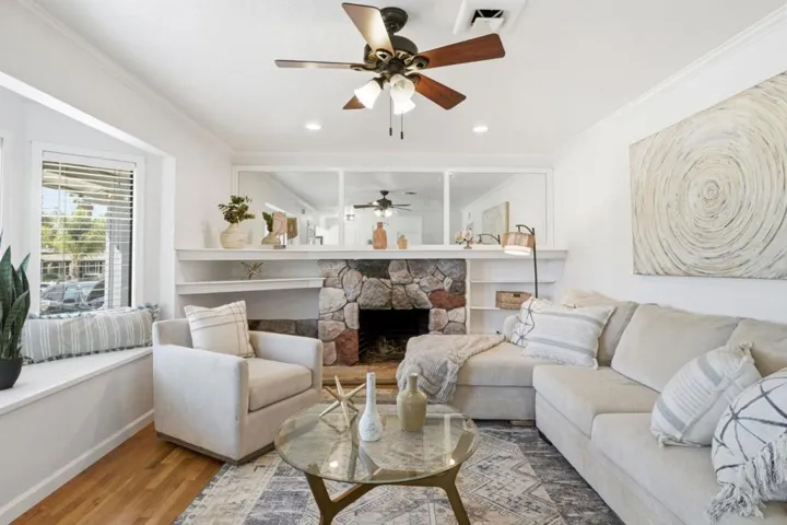 1301 Highland Drive, Hollister, California 95023