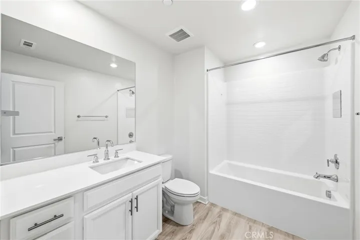 122 Citysquare, Irvine, California 92614