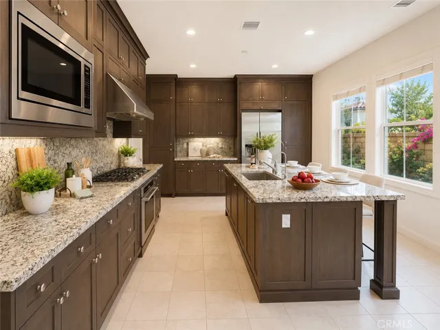 10 Torosa, Lake Forest, California 92630