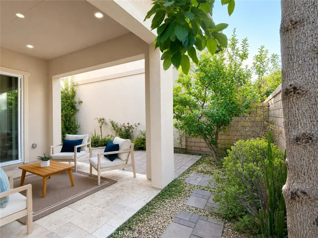 10 Torosa, Lake Forest, California 92630