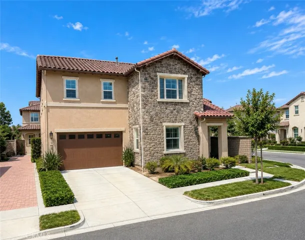 10 Torosa, Lake Forest, California 92630
