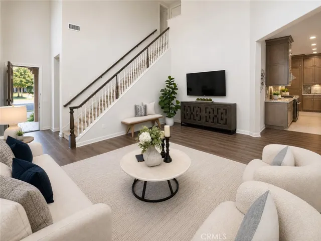 10 Torosa, Lake Forest, California 92630