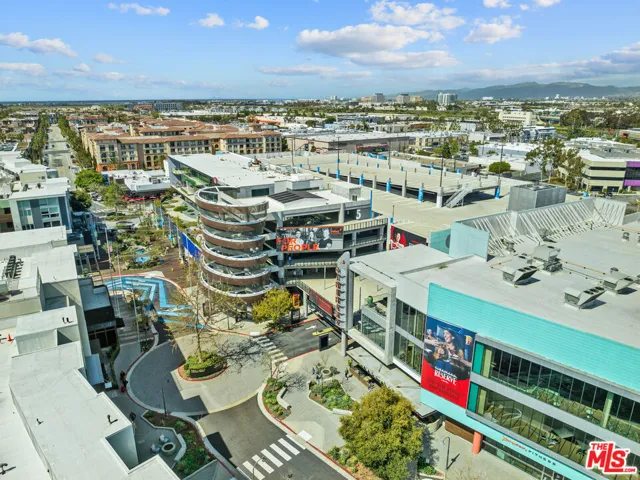 13045 Pacific 340, Los Angeles, California 90094