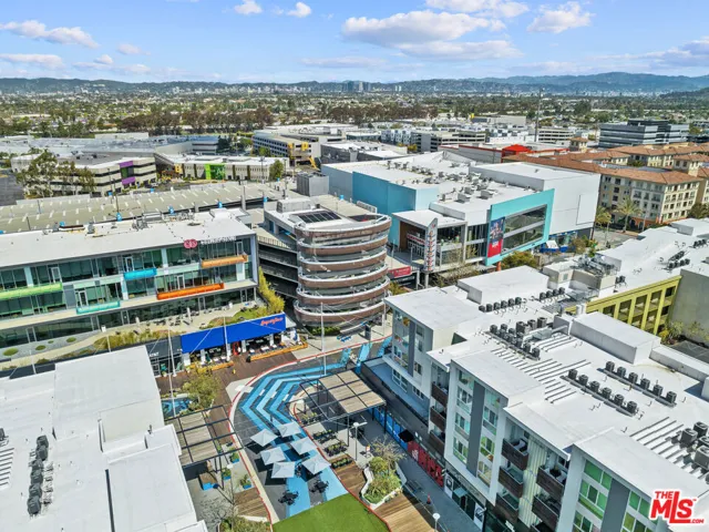 13045 Pacific 340, Los Angeles, California 90094
