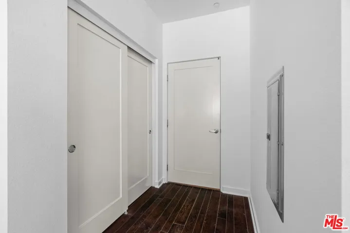 13045 Pacific 340, Los Angeles, California 90094