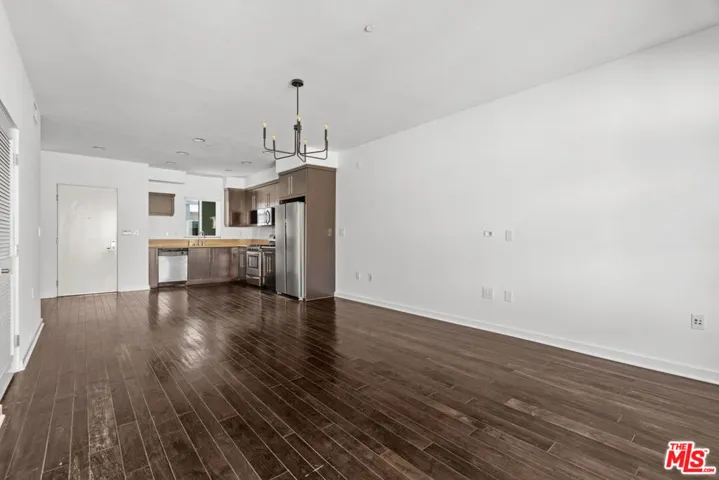 13045 Pacific 340, Los Angeles, California 90094
