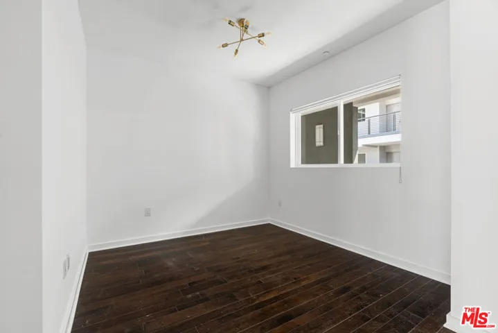 13045 Pacific 340, Los Angeles, California 90094