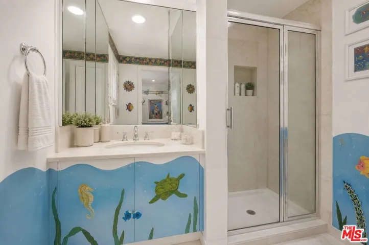 1902 Coldwater Canyon Drive, Beverly Hills, California 90210