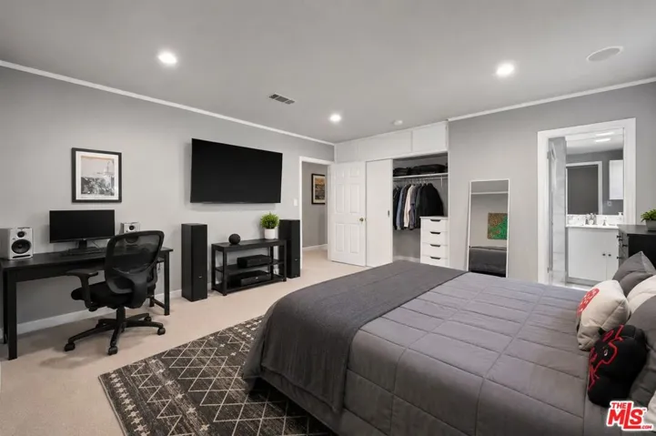 1902 Coldwater Canyon Drive, Beverly Hills, California 90210