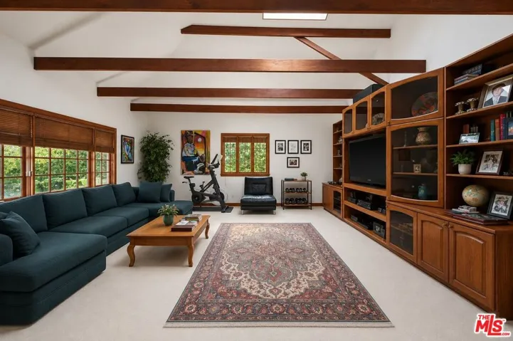 1902 Coldwater Canyon Drive, Beverly Hills, California 90210