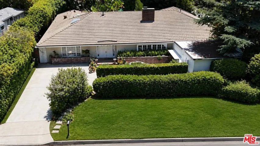 1902 Coldwater Canyon Drive, Beverly Hills, California 90210