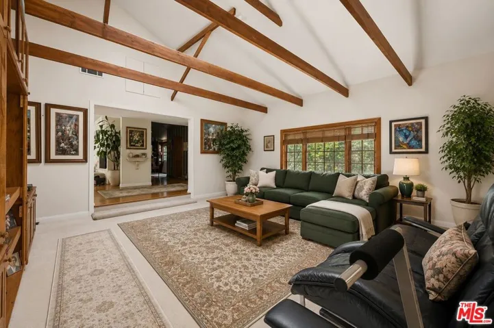 1902 Coldwater Canyon Drive, Beverly Hills, California 90210