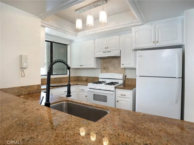 355 Pershing Drive B, Playa Del Rey, California 90293